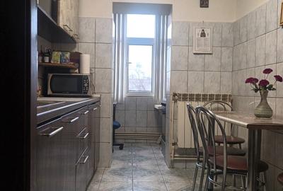 Apartament cu 2 camere decomandat în Aeroport - 1