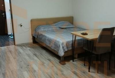 Garsonieră decomandată în Far - 3