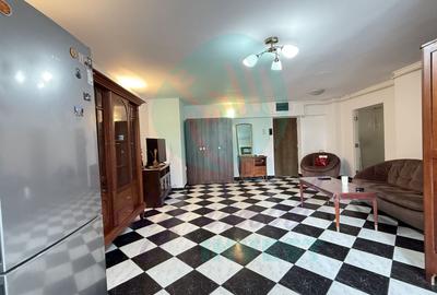 Apartament cu 3 camere decomandat în P-ța Unirii - 3