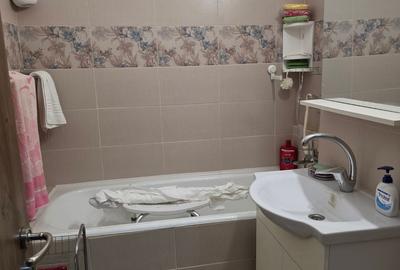 Titan, pe Barajul Sadului,10 minute metrou, bloc 1978, 2 gr sanitare,piata Minis - 4