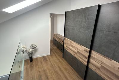 Apartament cu 3 camere decomandat în Giroc