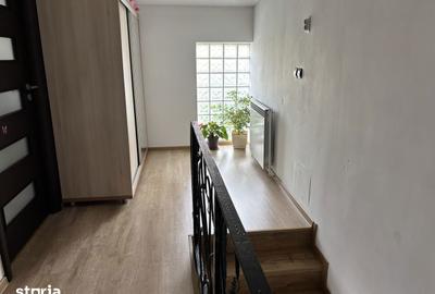 Casă cu 5 camere cu Teren 309 Mp în Aluniș - 12
