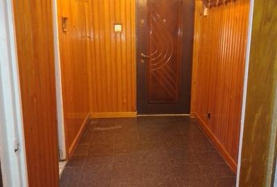 Apartament cu 3 camere decomandat în Vitan - 2