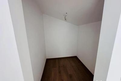 Casă cu 4 camere cu Teren 20 Mp în Roșu - 6