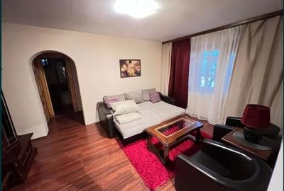 Apartament cu 3 camere semidecomandat în Podu Roș - 3
