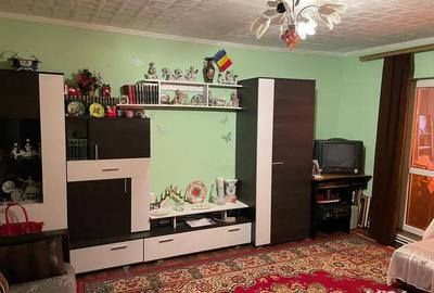 Apartament cu 3 camere decomandat în Central - 1