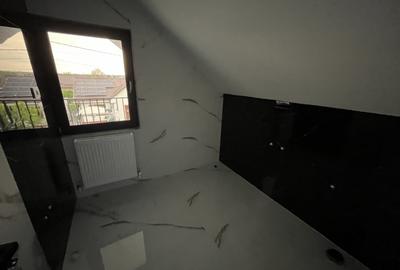 Casă individuală cu 4 camere cu Canalizare în Valu lui Traian - 11