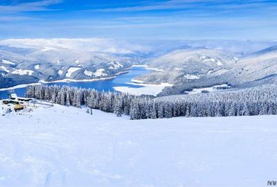 Teren de 200000 mp, în Exterior Vest - 1