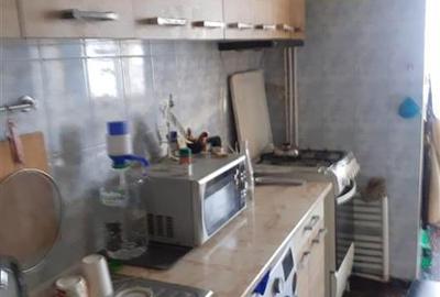 Apartament cu 2 camere decomandat în Apărătorii Patriei - 3