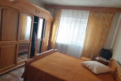 Apartament 3 camere, etaj 3, decomandat, Resita - 5