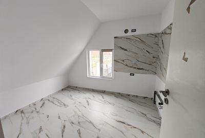 Casă individuală cu 8 camere cu Canalizare în Central - 28
