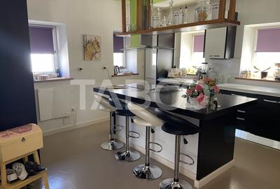 Casa 7 camere 6 bai terase teren 1180mp aproape de Castel si Poveste - 22