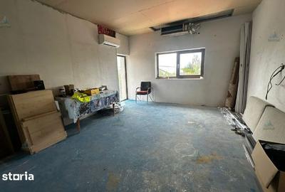 Casă cu 10 camere cu Teren 525 Mp în Central - 13