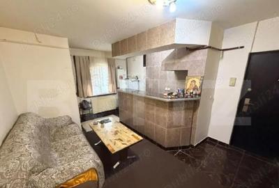 Apartament cu 3 camere decomandat în Central - 1