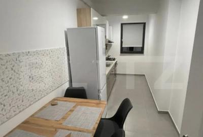Apartament cu 3 camere decomandat, mobilat în 1 Mai