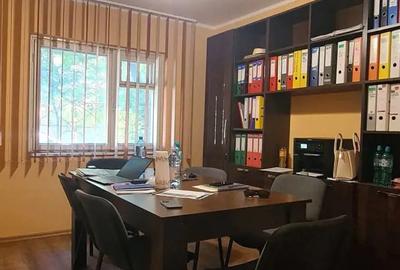 Apartament cu 3 camere decomandat în Central - 6