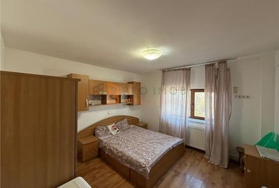 Garsoniera cf 1 decomandata zona Micro 14 - 1