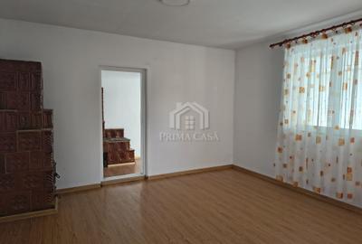 Casă cu 4 camere cu Teren 1270 Mp în Transilvaniei - 16