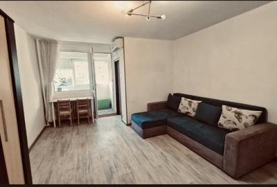 55500 euro- garsoniera -bloc 1981- Titan - 2