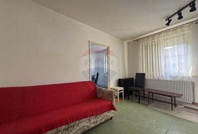 Ap. cu 3 camere, et.4, str. Feleac 1A - 6