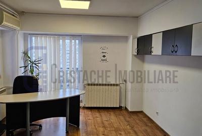 Apartament cu 5 camere decomandat, mobilat în Națiunile Unite