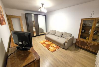 Vanzare apartament 2 camere decomandat etaj intermediar  Str.Carpatilor - 1