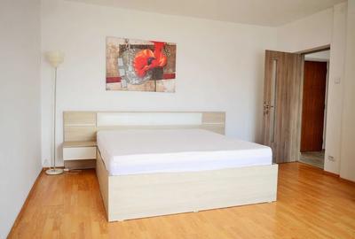 Garsonieră decomandată în 13 Septembrie