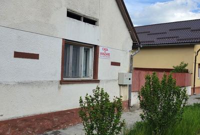 Casă cu 3 camere în Central - 2