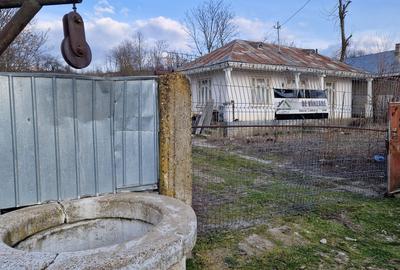 Casă cu 4 camere în Ungureni - 1