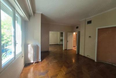 Spațiu comercial, de 70 mp, în Bucureștii Noi - 2