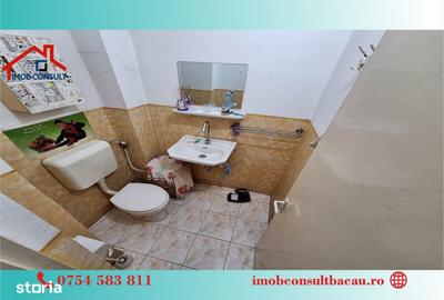Apartament cu 3 camere decomandat în 9 Mai - 3