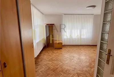 Casa 3 camere pentru activitati comerciale sau cazare muncitori, Ploiesti, zona centrala. Casa 3 camere pentru activitati comerciale sau cazare muncitori, Ploiesti, zona centrala. - 4