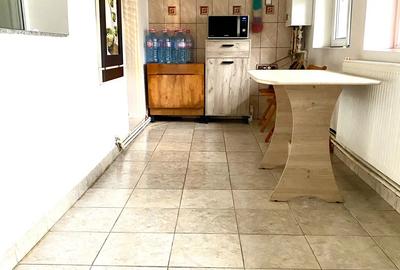 Garsonieră decomandată în Central - 1