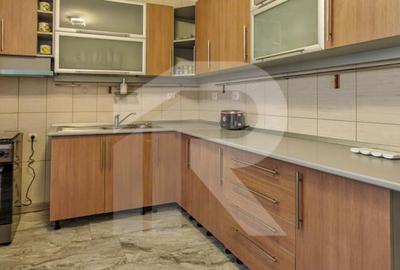 Casă cu 5 camere cu Canalizare în Rahova - 3