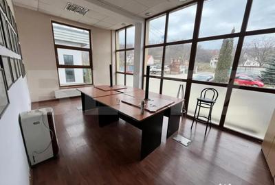 Spațiu comercial, de 16 mp, în Centura - 3