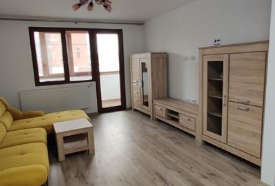 Inchiriez ap 2 camere, decomandat + 1 loc parcare in Cartier Tei - Piatra Neamt - 1