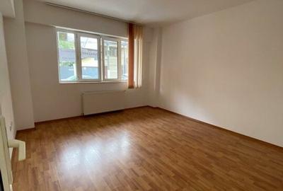 Apartament 82 metri /Spatiu comercial - 10