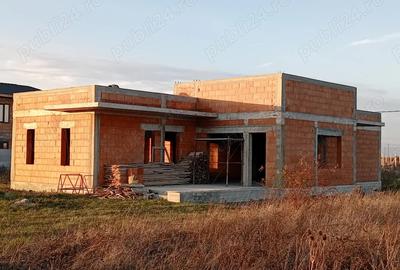 Casă cu Teren 606 Mp în Moșnița Nouă