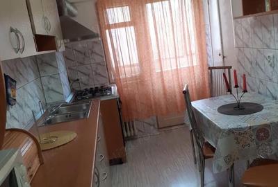 Apartament cu 2 camere decomandat în Republicii - 7