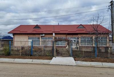 Se ofera spre vanzare / inchiriere cladire cu spa?iu... - 17