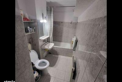 Apartament cu 3 camere decomandat în 9 Mai