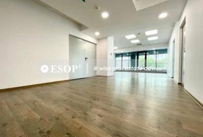 Spațiu comercial, de 258 mp, în Romană