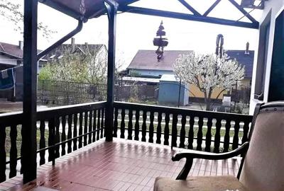 Casă cu 4 camere cu Teren 630 Mp în Central - 2