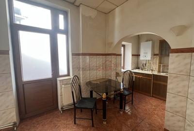 Apartament cu 3 camere decomandat în Calea Călărașilor - 17