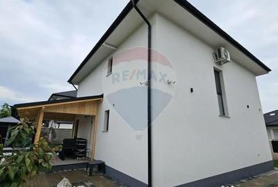 Casă cu 5 camere cu Teren 429 Mp în Lisaura - 14