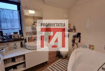 Casă cu 4 camere în Central - 1