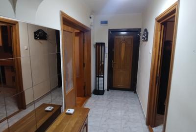 Apartament cu 3 camere decomandat, mobilat în Faleza Nord - 19