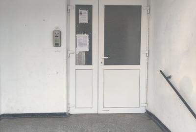 Garsonieră decomandată în Central - 1