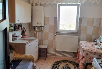 Apartament cu 3 camere decomandat în Central - 3