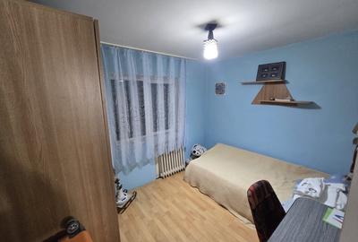 Apartament  spatios decomandat 4 camere - 10